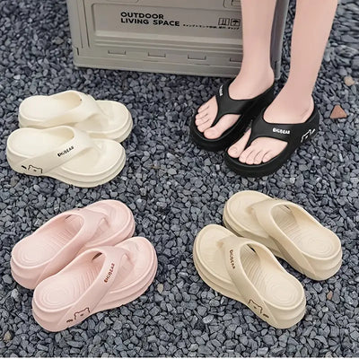 Junea – Süße Flip-Flop-Hausschuhe mit Bären-Platea