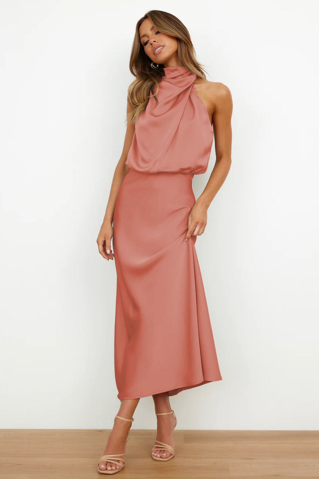 Damen Satin Midikleid Halterneck rückenfrei elegant für Party oder Abendanlass