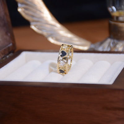 Durchbrochener Herzring mit Zirkonia-Einlage