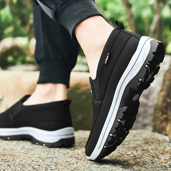 Herren-Slip-On-Outdoorschuhe mit rutschfester Sohle
