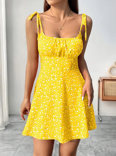 Maxine – Minikleid mit Blumenmuster und Bindebändern