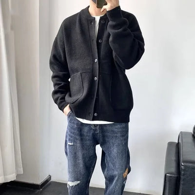 JAMES WEICHE STRICKJACKE