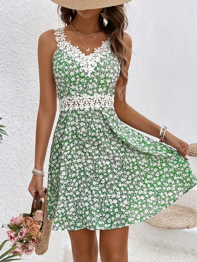 Nayline – Bezauberndes Spitzenkleid mit Blumenmuster