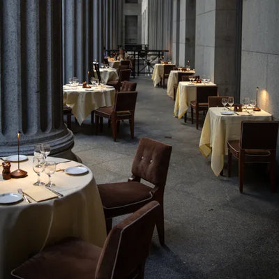 Elegante LED-Tischlampe für Restaurants – Warmweißes Licht, kabellos, dimmbar