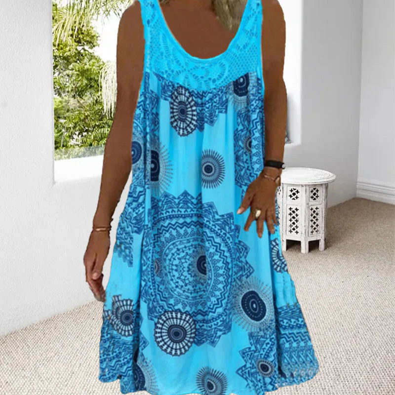 Mallory – Ärmelloses Kleid mit lebendigem Boho-Print