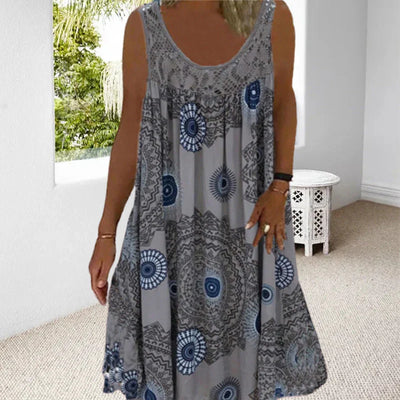 Mallory – Ärmelloses Kleid mit lebendigem Boho-Print