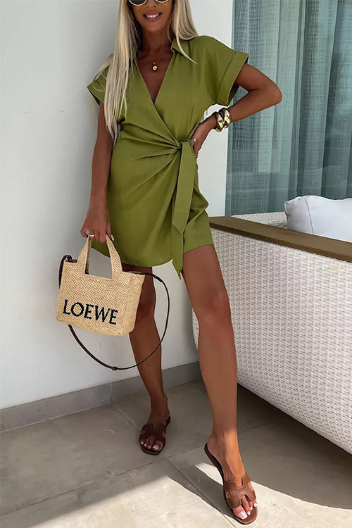 Damenkleid aus Viskose im Wickelstil mit Kragen – stilvoll und elegant