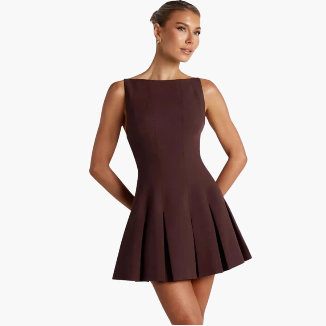 Rückenfreies Mini Faltenkleid - Für Damen mit Eleganzfaktor
