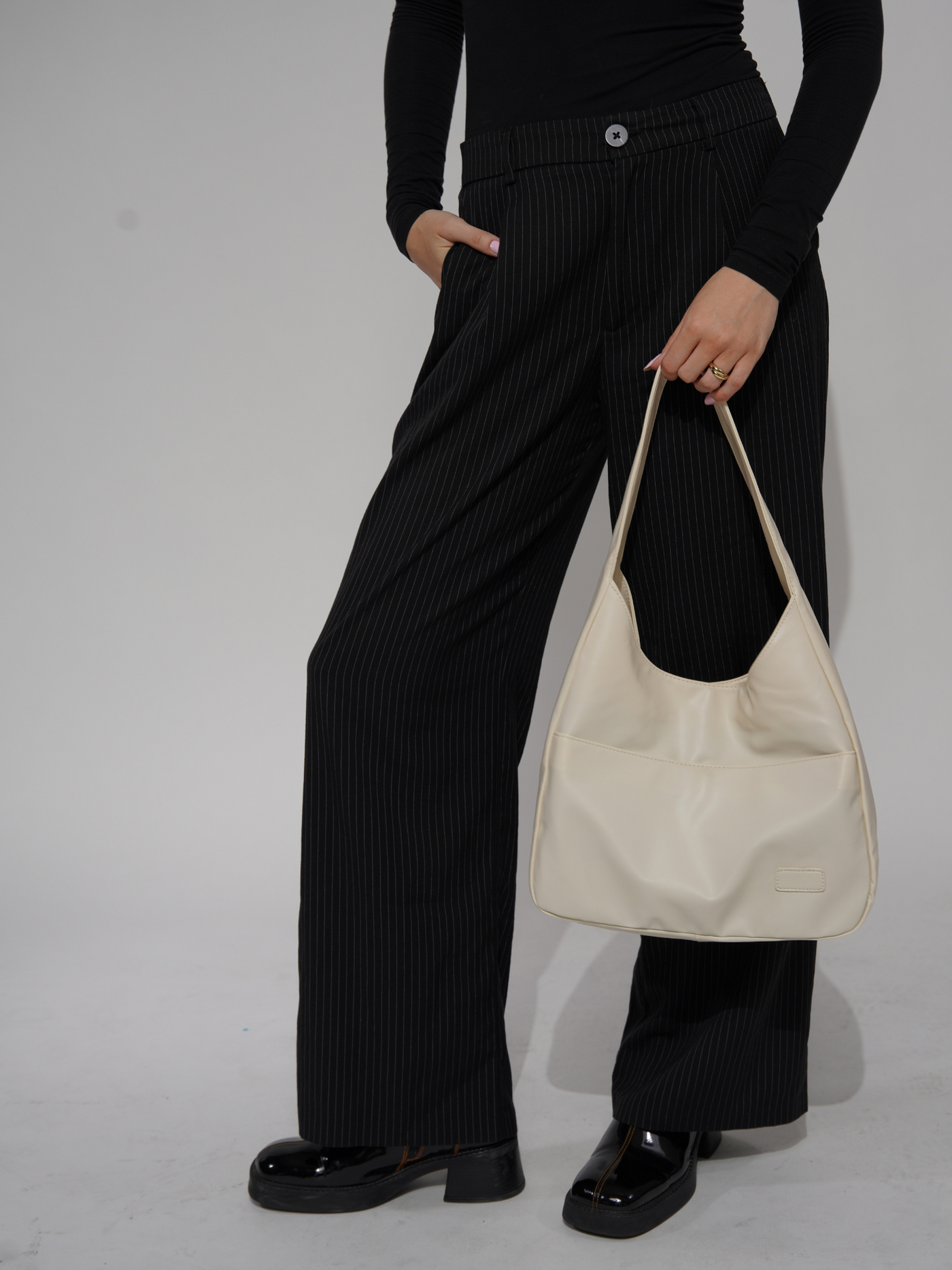 URBAN CIRCLE TOTE