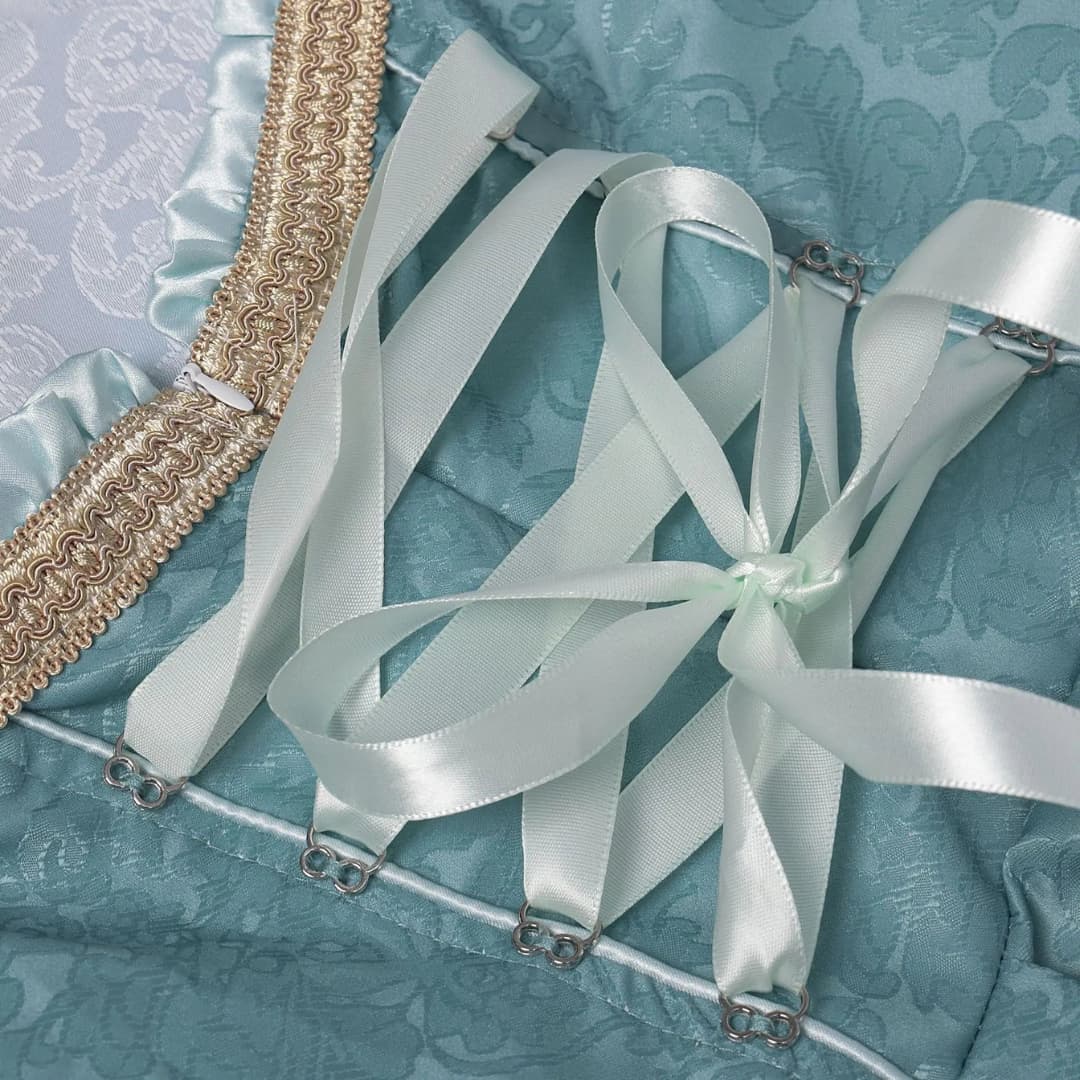 Spitzen-Dirndl kleid mit Bluse für Damen - Oktoberfest 2025