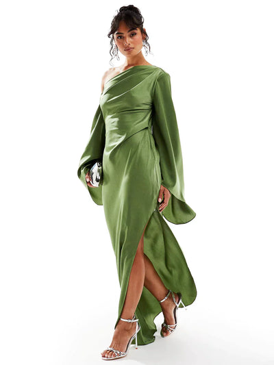Grünes Asymmetrisches Maxikleid – Fluid Silhouette, Elegant & Sommerlich