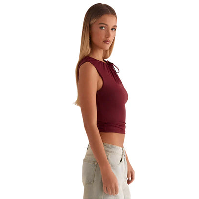 Suyana – Elegantes ärmelloses Top mit Knotendetail