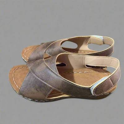 Solveig | Ultraflache, Bequeme Orthopädische Sandalen
