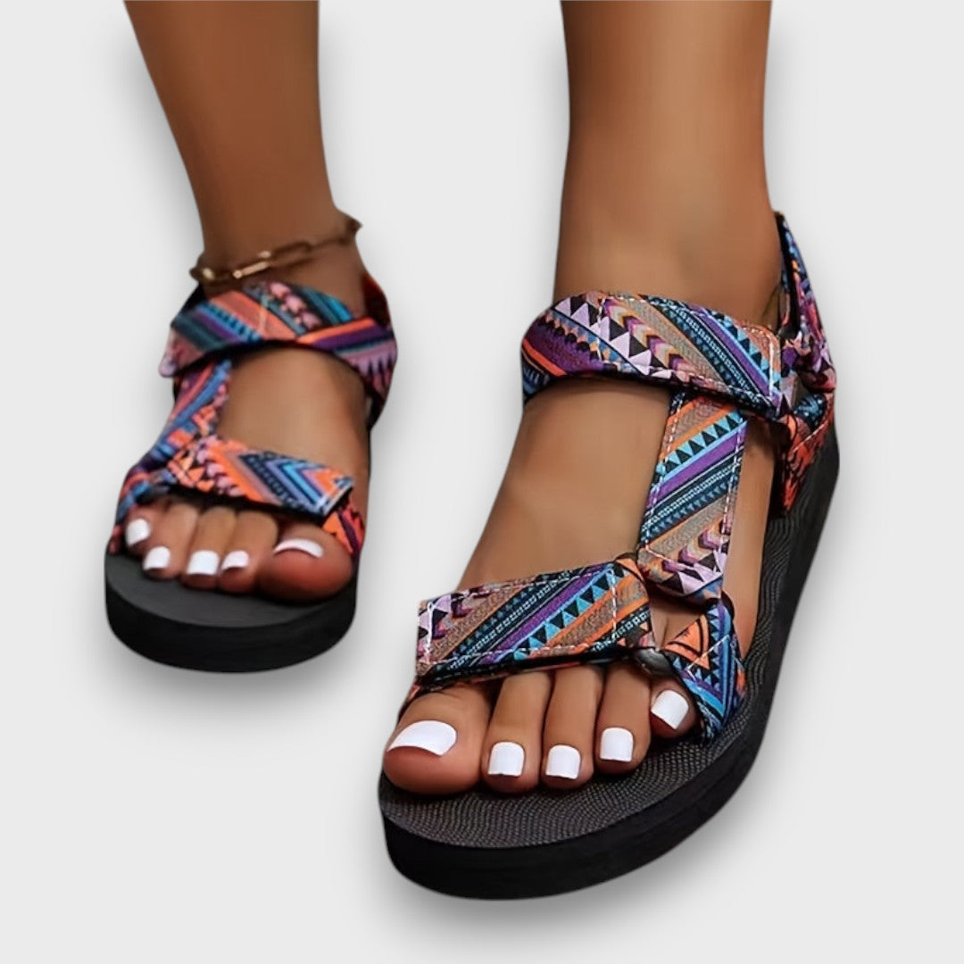Selenaa – Bunte Komfort-Sandale