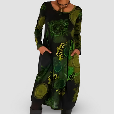 MARA LÄSSIGES WINTERKLEID MIT RUNDHALSAUSSCHNITT