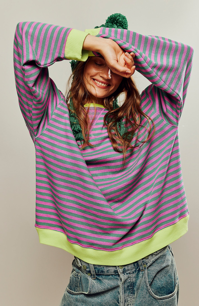 MAYA™-GESTREIFTER ÜBERGROSSER PULLOVER