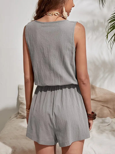 Deliora – Minimalistischer und stylischer ärmelloser Strampler