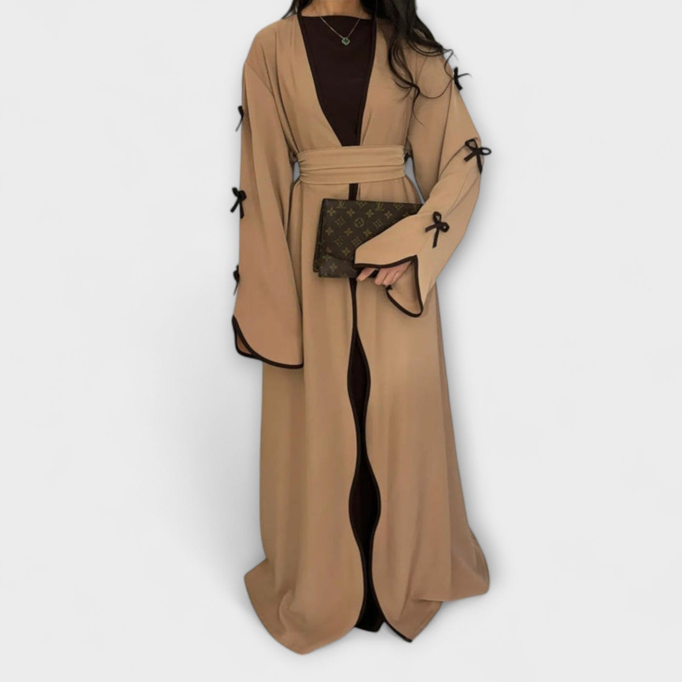 Jasmin - Elegantes Set aus Cardigan und Kleid mit Schleifenakzent