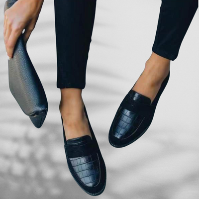 DAPHNE™ | Elegante schwarze Mokassins mit Krokodil-Optik und hohem Tragekomfort