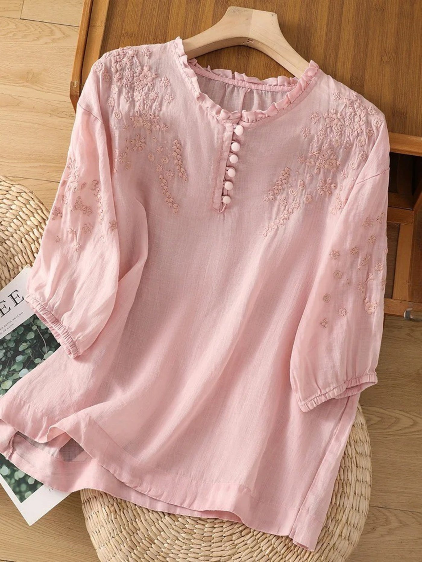 Kissina – Bestickte Bluse Aus Baumwollleinen