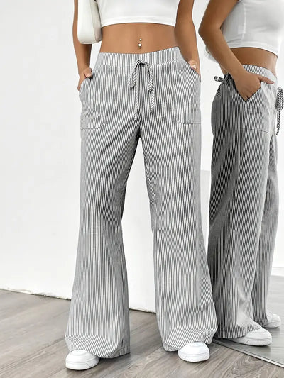 VIOLA - ELEGANTE GESTREIFTE HOSE MIT TASCHEN