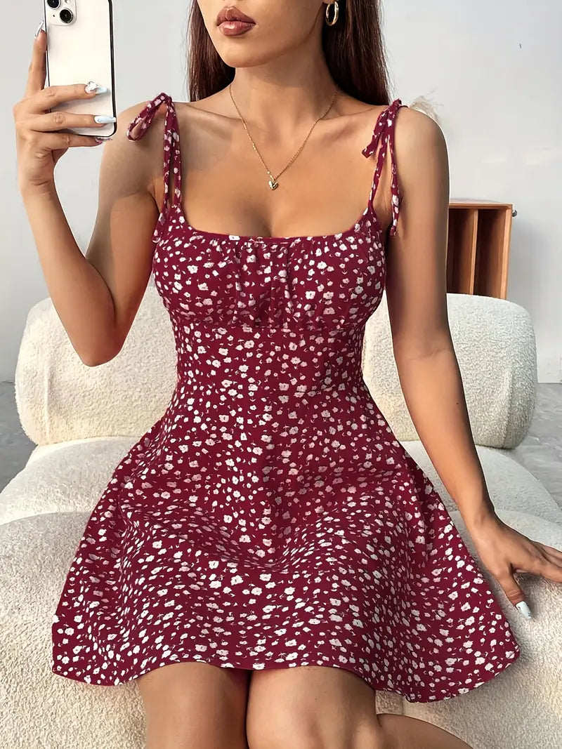 Maxine – Minikleid mit Blumenmuster und Bindebändern