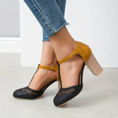 Aureven – Vintage T-Riemen-Pumps mit Blockabsatz