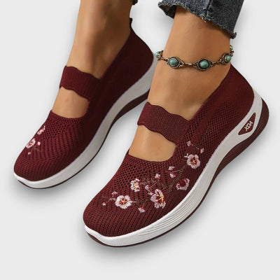 Averina – Femininer Komfort-Sneaker mit Stickerei