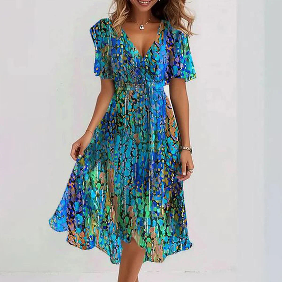 Frenna - Lebendiges Midikleid mit abstraktem Druck und V-Ausschnitt