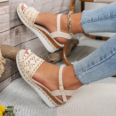 Veniza - Boho-Espadrilles mit Keilabsatz und Häkelmuster