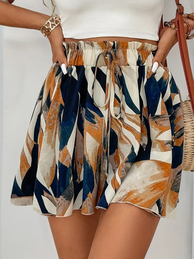 Marteena – Shorts mit abstraktem Print und Kordelzug