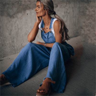 Damen-Latzhose aus Denim mit weitem Bein und verstellbaren Trägern