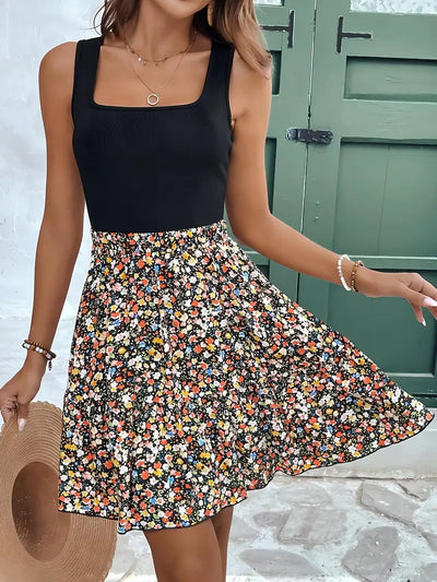 Romilda – Stilvolles Kleid mit eckigem Ausschnitt und Blumenmuster