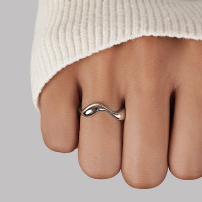 Waves – Minimalistischer Ring