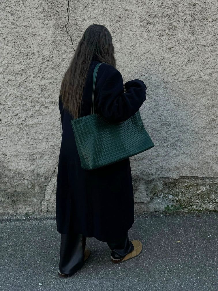 Emilia | Große gewebte Damen-Tote aus veganem Leder mit Reißverschluss