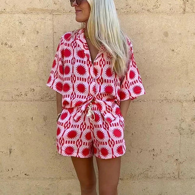 Emeline – Stilvolles Zweiteiler-Set mit geometrischem Print