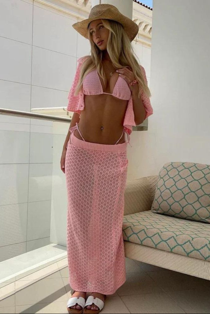 ADELE I STILVOLLES HÄKELSET