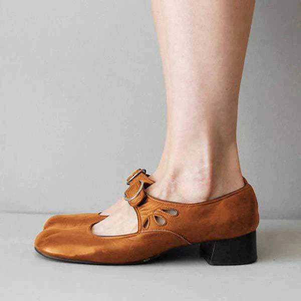 DANA - SCHUHE MIT EINER SCHNALLE