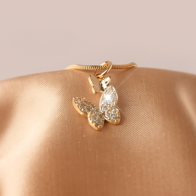 Schmetterling-Halskette mit synthetischen Zirkonia - Funkelnder Schmuck