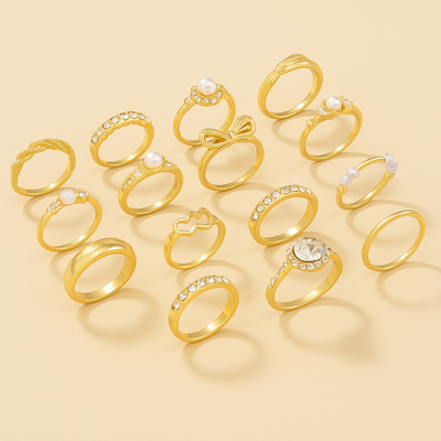 15-teiliges Exquisites Strass-Ringset