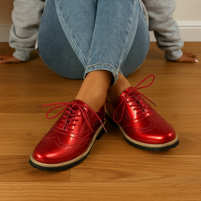 BEATE™ | Rote Pumps mit Lochmuster