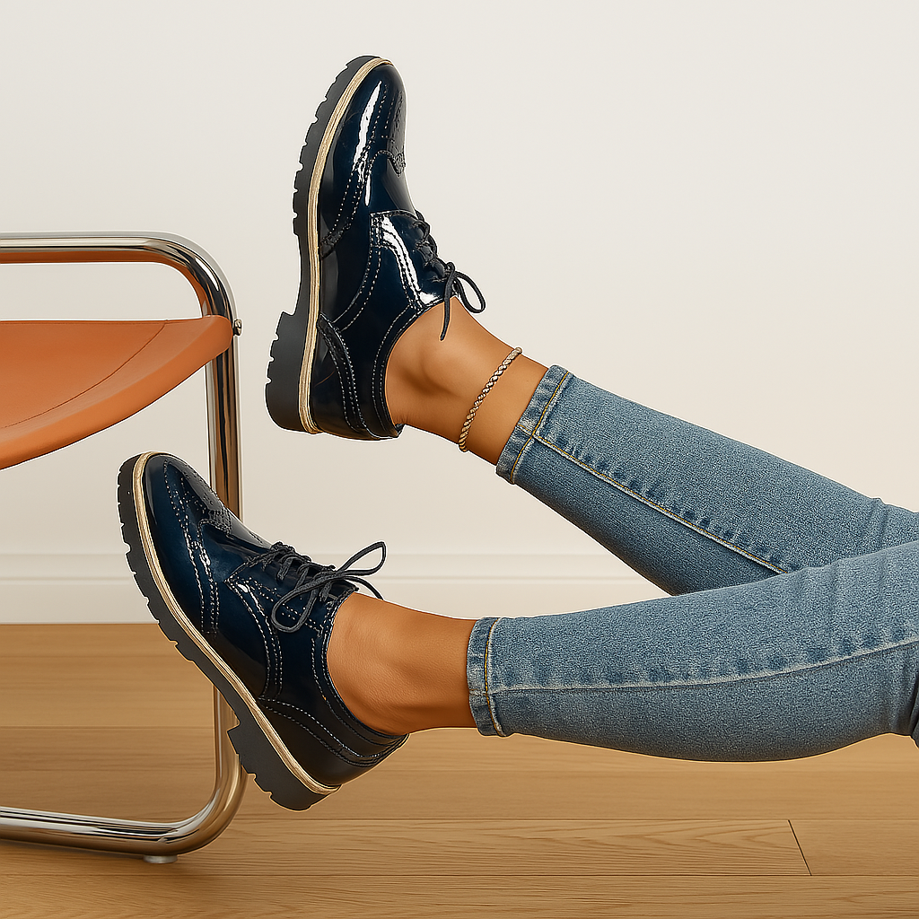 BEATE™ | Rote Pumps mit Lochmuster