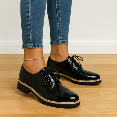 BEATE™ | Rote Pumps mit Lochmuster