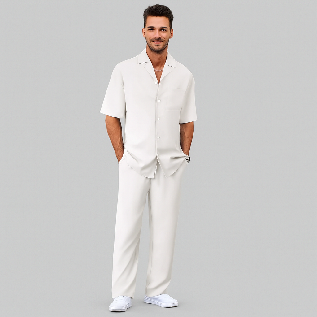 Herren-Trainingsanzug mit Streifenmuster und kurzen Ärmeln – Oberteil mit Knopfkragen und Hose mit elastischem Bund