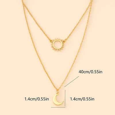 2pcs Elegante Sonne & Mond Anhänger Halskette Set