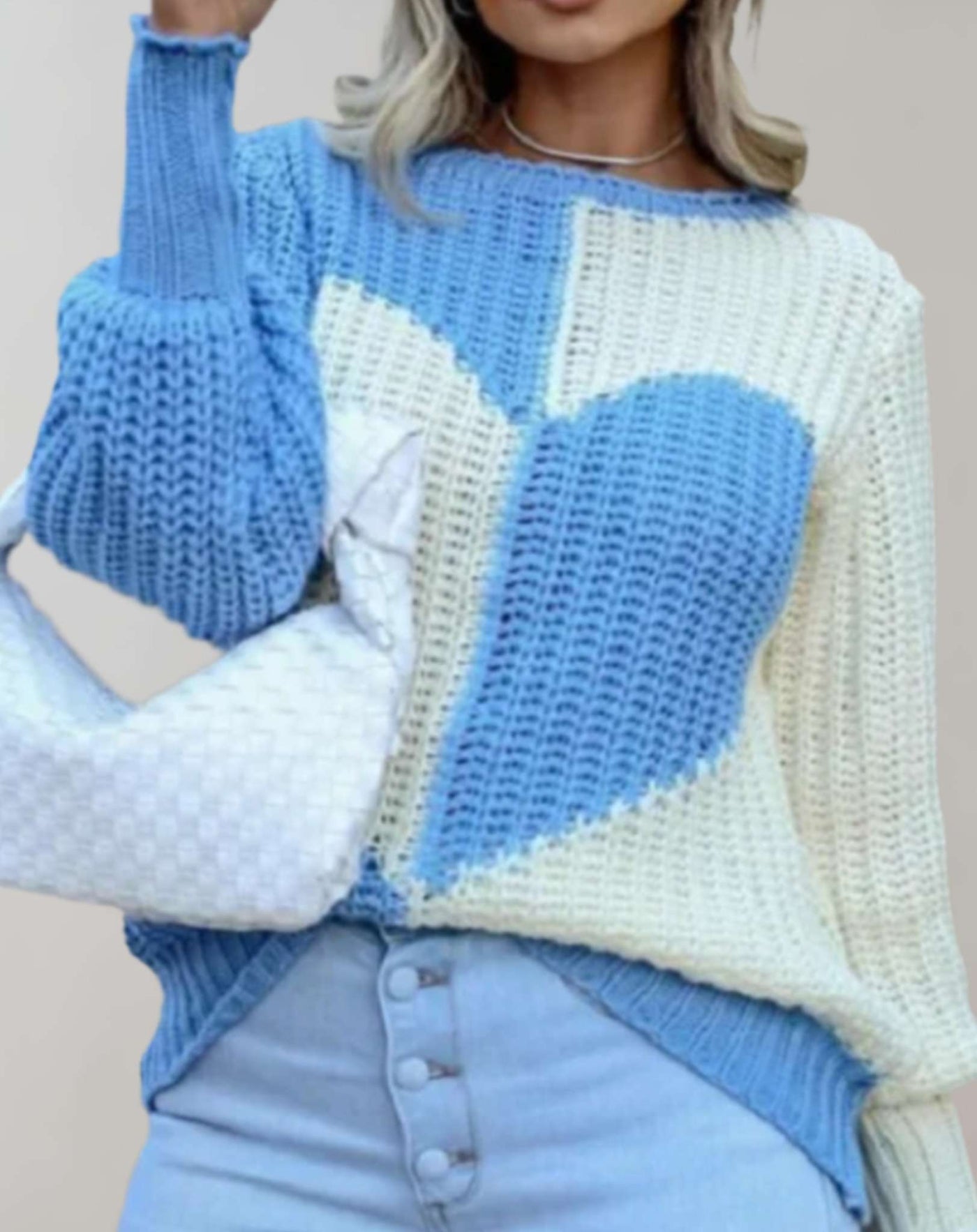 Zweifarbiger Pullover mit Herzmotiv für Damen