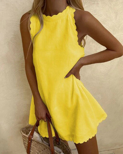 Indira – Ärmelloses Leinen-Minikleid mit Muschelsaum