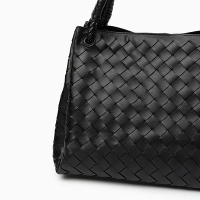 Valeria | Geflochtene schwarze Damenhandtasche aus veganem Leder mit Schulterriemen & goldenen Details