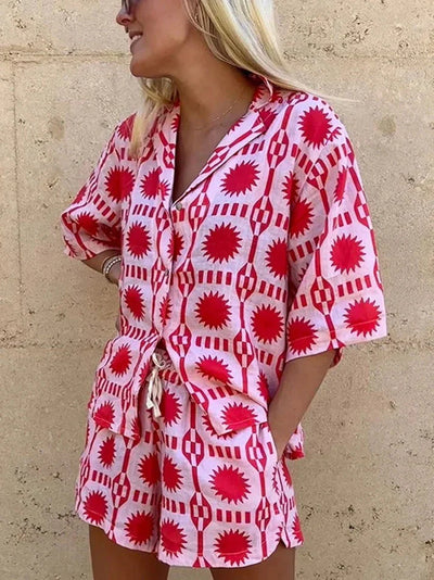 Emeline – Stilvolles Zweiteiler-Set mit geometrischem Print