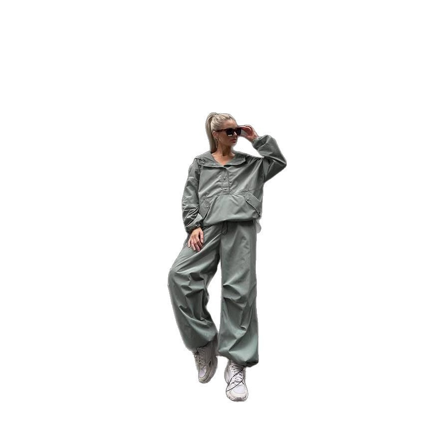 Damenjacke Wasserabweisend mit Kapuze und Regulablem Bund